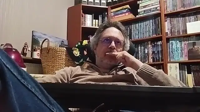 Mandra is a whore online show from October 25, 2025, 10:04 pm