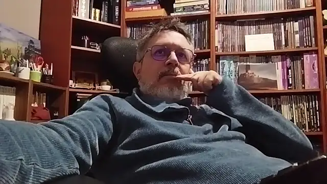 Mandra is a whore online show from December 15, 2025, 5:06 pm