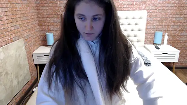 Snapshot of Holliy_Cooper chatting on January 20, 2025, 6:10 pm Holliy Cooper online show from January 20, 2025, 6:10 pm