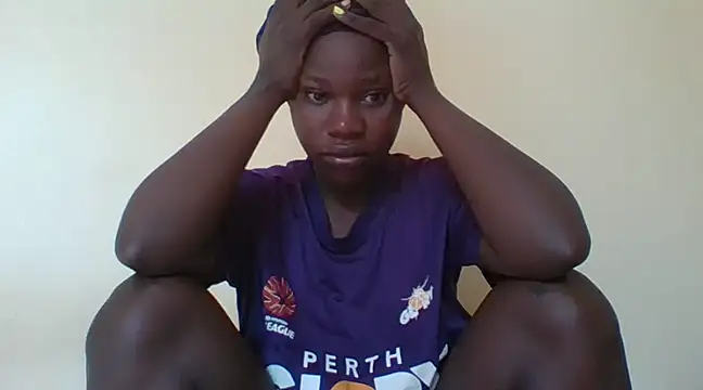 Snapshot of prettychic5 chatting on February 2, 2025, 5:42 am prettychic5 online show from February 2, 2025, 5:42 am