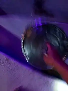 Snapshot of DULCE_ZOE chatting on October 2, 2025, 12:17 am DULCE ZOE online show from October 2, 2025, 12:17 am