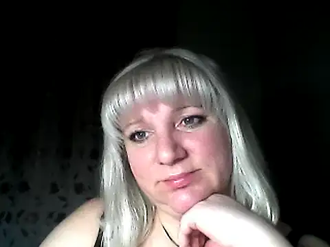 MeilomaWesa online show from February 10, 2025, 8:53 pm