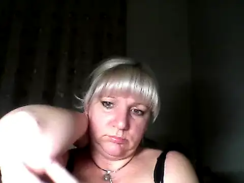 MeilomaWesa online show from February 25, 2025, 8:19 pm