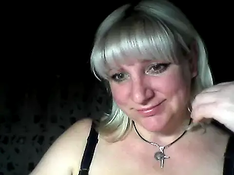 MeilomaWesa online show from March 1, 2025, 8:53 pm