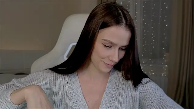 Snapshot of Madi_soon chatting on October 28, 2025, 5:15 pm Madi soon online show from October 28, 2025, 5:15 pm