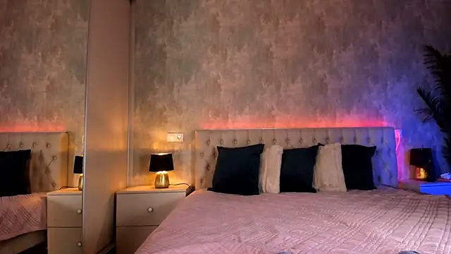 Snapshot of Rai_Raisa chatting on September 18, 2025, 10:39 am Rai Raisa online show from September 18, 2025, 10:39 am