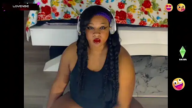 Snapshot of temptressbeauty24 chatting on February 11, 2025, 4:33 am temptressbeauty24 online show from February 11, 2025, 4:33 am