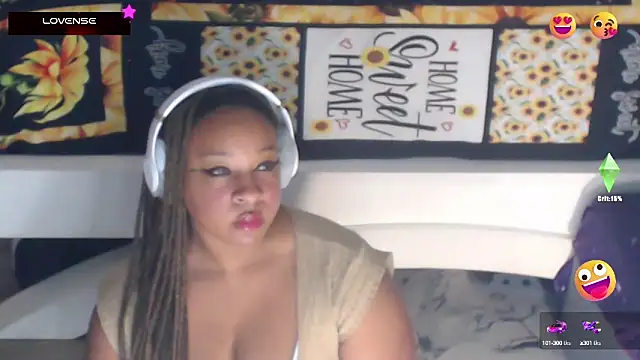 Snapshot of temptressbeauty24 chatting on February 20, 2025, 1:36 am temptressbeauty24 online show from February 20, 2025, 1:36 am