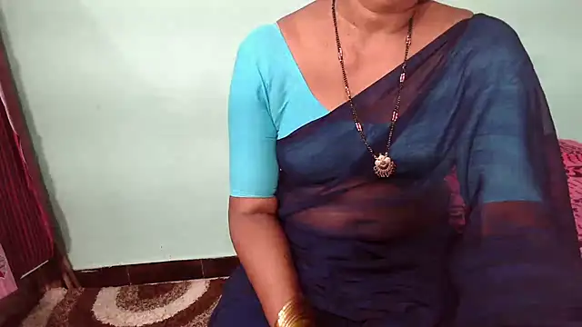 Snapshot of shrutitelugu69 chatting on November 30, 2025, 3:32 am shrutitelugu69 online show from November 30, 2025, 3:32 am