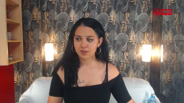 Snapshot of jessthewicked chatting on December 3, 2024, 5:45 pm jessthewicked online show from December 3, 2024, 5:45 pm