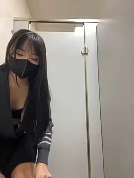 Snapshot of Asia-Lynn chatting on December 4, 2024, 2:15 pm Asia-Lynn online show from December 4, 2024, 2:15 pm