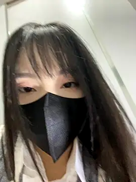 Snapshot of Asia-Lynn chatting on November 11, 2025, 10:37 am Asia-Lynn online show from November 11, 2025, 10:37 am