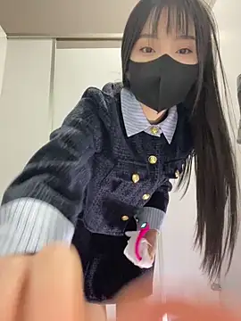 Snapshot of Asia-Lynn chatting on November 26, 2025, 10:49 am Asia-Lynn online show from November 26, 2025, 10:49 am