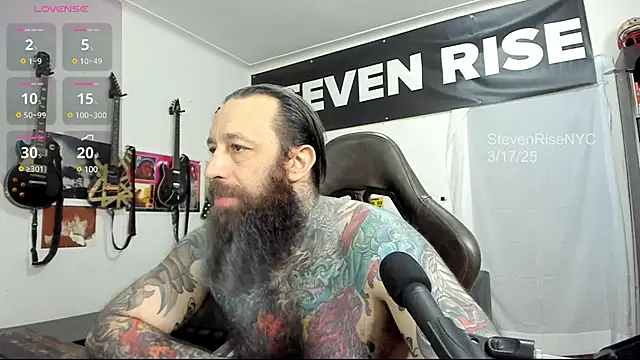 Snapshot of StevenRiseNYC chatting on March 18, 2025, 1:53 am StevenRiseNYC online show from March 18, 2025, 1:53 am