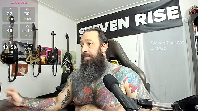 Snapshot of StevenRiseNYC chatting on March 19, 2025, 12:12 pm StevenRiseNYC online show from March 19, 2025, 12:12 pm