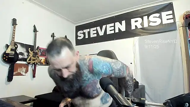 Snapshot of StevenRiseNYC chatting on September 12, 2025, 2:55 am StevenRiseNYC online show from September 12, 2025, 2:55 am