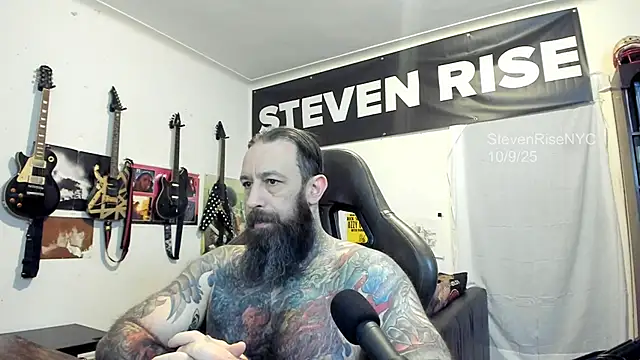 Snapshot of StevenRiseNYC chatting on October 9, 2025, 12:47 pm StevenRiseNYC online show from October 9, 2025, 12:47 pm