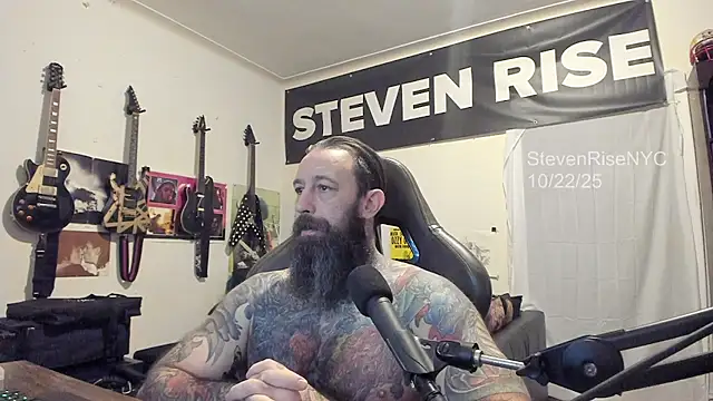 Snapshot of StevenRiseNYC chatting on October 23, 2025, 12:48 pm StevenRiseNYC online show from October 23, 2025, 12:48 pm