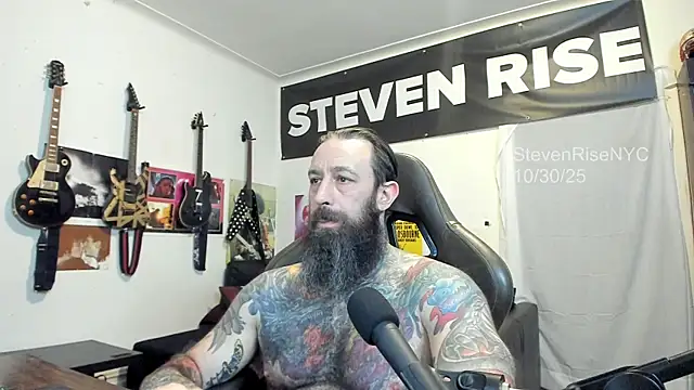 Snapshot of StevenRiseNYC chatting on October 30, 2025, 1:12 pm StevenRiseNYC online show from October 30, 2025, 1:12 pm