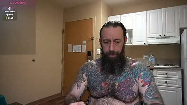 Snapshot of StevenRiseNYC chatting on December 4, 2025, 11:46 pm StevenRiseNYC online show from December 4, 2025, 11:46 pm