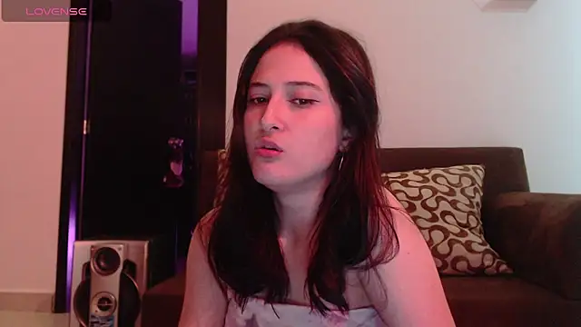 Snapshot of AlissonnFoxx chatting on January 16, 2025, 2:51 am AlissonnFoxx online show from January 16, 2025, 2:51 am