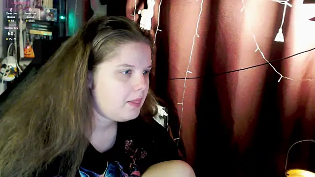 so cute777 online show from November 14, 2025, 2:43 am