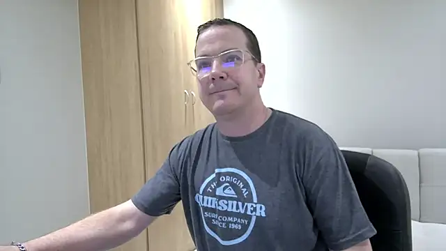 Snapshot of BrettJ81 chatting on March 12, 2025, 3:51 pm BrettJ81 online show from March 12, 2025, 3:51 pm