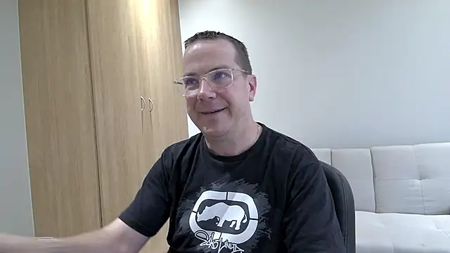 Snapshot of BrettJ81 chatting on October 13, 2025, 3:01 pm BrettJ81 online show from October 13, 2025, 3:01 pm