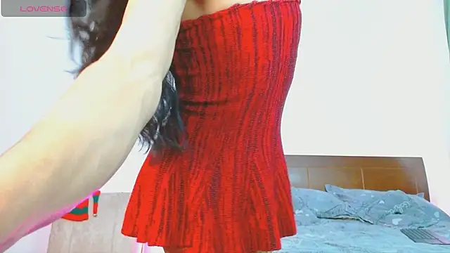 Snapshot of katleya_sweett chatting on December 17, 2025, 8:04 pm katleya sweett online show from December 17, 2025, 8:04 pm