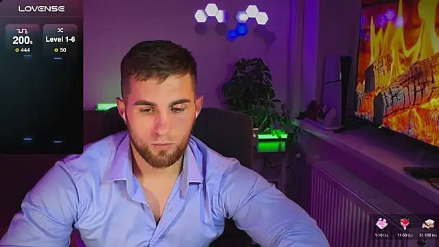 Snapshot of Sweeet__boy chatting on October 28, 2025, 1:36 pm Sweeet boy online show from October 28, 2025, 1:36 pm