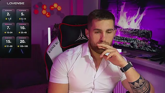 Snapshot of Sweeet__boy chatting on November 20, 2025, 12:38 pm Sweeet boy online show from November 20, 2025, 12:38 pm