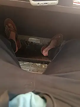 Snapshot of u_wan_me chatting on March 8, 2025, 9:39 am u wan me online show from March 8, 2025, 9:39 am