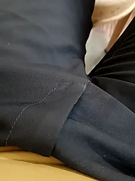 Snapshot of u_wan_me chatting on November 5, 2025, 11:43 am u wan me online show from November 5, 2025, 11:43 am