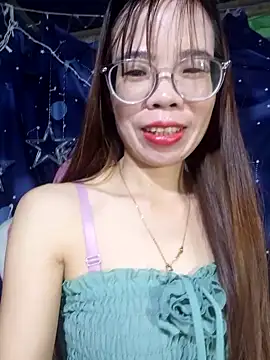 Snapshot of __Mai-love19__ chatting on October 22, 2025, 12:33 am Mai-love19 online show from October 22, 2025, 12:33 am