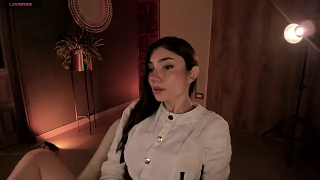 AmyArmstrong online show from February 25, 2025, 11:44 pm