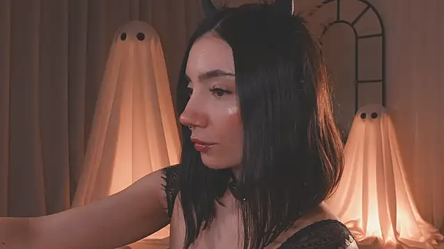 AmyArmstrong online show from October 12, 2025, 12:53 am