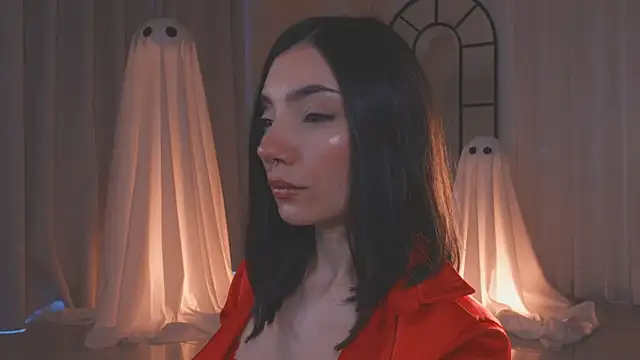 AmyArmstrong online show from October 24, 2025, 7:21 pm