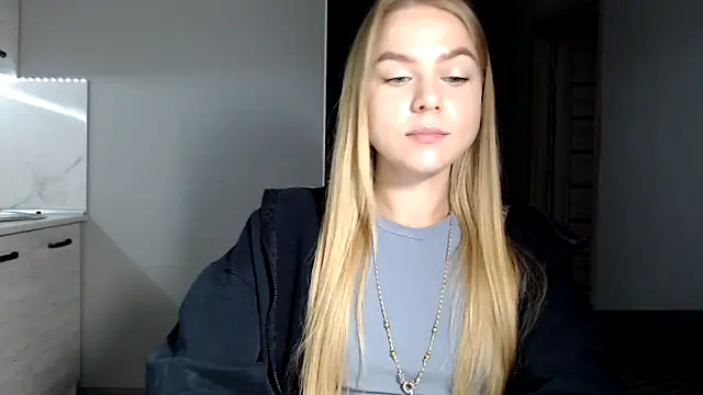 Snapshot of Sunbeam_ chatting on September 22, 2025, 8:44 pm Sunbeam online show from September 22, 2025, 8:44 pm