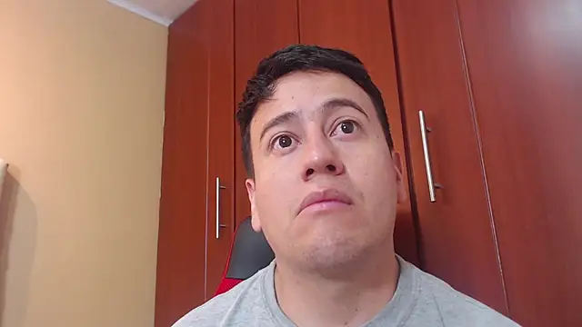 oliver price1 online show from December 15, 2024, 3:31 pm