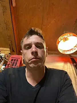 Snapshot of DillPie chatting on November 16, 2025, 7:03 am DillPie online show from November 16, 2025, 7:03 am