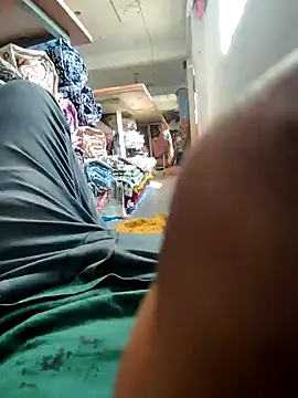 Snapshot of Kolkata___Boy chatting on December 16, 2024, 9:14 am Kolkata Boy online show from December 16, 2024, 9:14 am