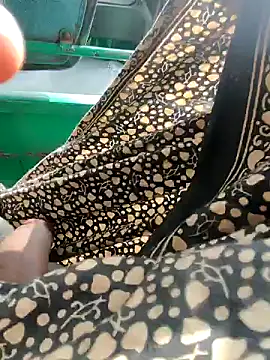 Snapshot of Kolkata___Boy chatting on January 5, 2025, 4:04 am Kolkata Boy online show from January 5, 2025, 4:04 am