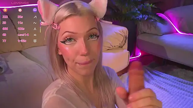 Wildneck online show from October 14, 2025, 6:31 pm