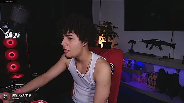 Snapshot of bigryann23 chatting on March 20, 2025, 3:23 am bigryann23 online show from March 20, 2025, 3:23 am