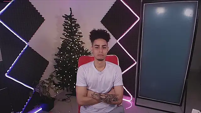 bigryann23 online show from December 20, 2025, 2:29 am